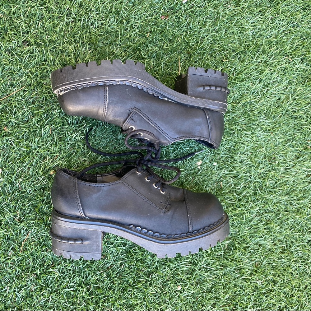 Vintage Wild Diva Shoe